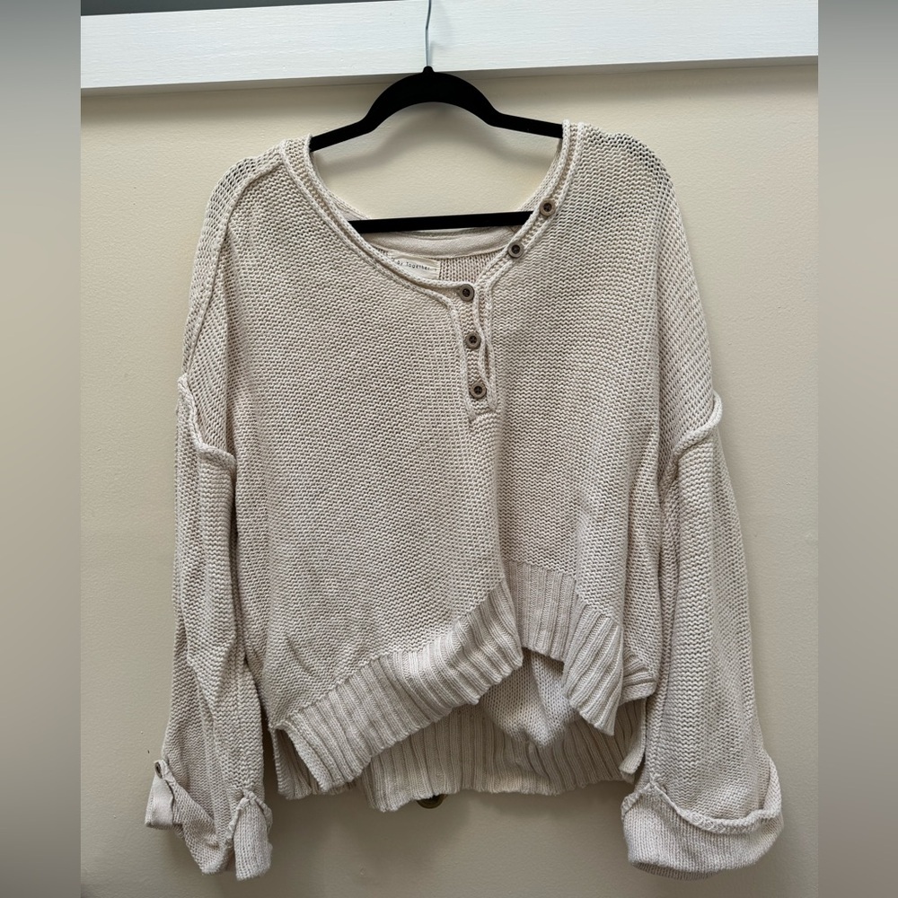 Beachy slouchy knit sweater